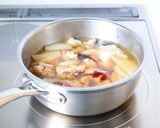 鶏肉の旨みが美味しい【大根と鶏の煮物】作り方5写真