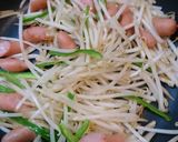 簡単！もやしとウインナーのオイスター炒め作り方2写真