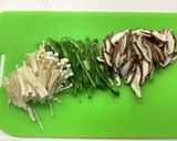 きのことピーマンのバターポン酢作り方1写真