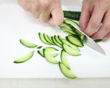 豚バラときゅうりのさっぱり梅炒め作り方1写真