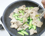 豚バラときゅうりのさっぱり梅炒め作り方4写真