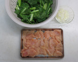 鶏むね肉と小松菜のねぎ塩炒め作り方1写真