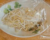 ガッツリラーメン風！？ピリ辛もやし作り方1写真
