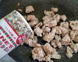 キムチdeおつまみ③豆苗入り豚キムチ作り方3写真