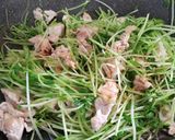 キムチdeおつまみ③豆苗入り豚キムチ作り方4写真