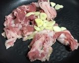豚バラ肉とパプリカともやしと椎茸の炒め物作り方2写真