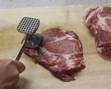 松屋の！トンテキ　シャリアピンソース♪作り方1写真