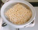 土鍋で汁なしキムチラーメン作り方1写真