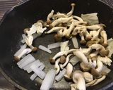 豚肉と三つ葉のピリ辛豆板醤炒め作り方4写真