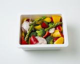 鶏もも肉と野菜のレンジ蒸し作り方3写真