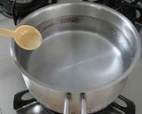 蒸し鶏とごぼうのごまマヨサラダ作り方1写真