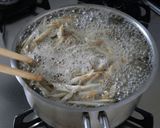 蒸し鶏とごぼうのごまマヨサラダ作り方3写真