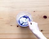 涼しい青色！ヨーグルトアイスケーキ作り方4写真