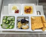 オクラとナスに厚揚げのピリ辛甘酢炒め作り方1写真