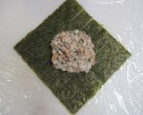 おにぎらず★サバ缶+大葉作り方5写真