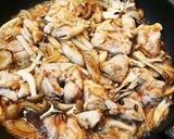 超簡単！鶏ももの和風玉ねぎきのこ煮込み！作り方8写真