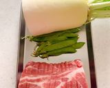 大根と豚ロース肉の煮もの作り方1写真