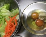 ふわふわたまごのレタススープ☆作り方1写真