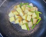 じゃが芋とひじきのガリバタ醤油炒め作り方5写真