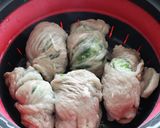 ニラとキャベツの豚肉巻き トマト添え作り方3写真