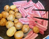 新じゃがと豚バラの甘辛煮作り方5写真