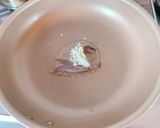 アンチョビきのこシーチキン炒め作り方1写真