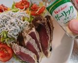 鰹のわさびポン酢胡麻ドレッシングサラダ作り方3写真