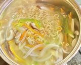 オムレツ乗せインスタントラーメン作り方5写真
