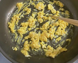 ごま油香るキムタクと卵のおにぎり作り方4写真