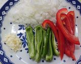 簡単パエリア♪フライパン♪サフラン不要♪作り方1写真
