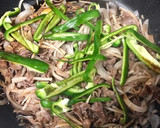 牛肉とピーマンと筍の焼きそば作り方7写真