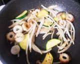 ズッキーニ&もやし&しめじバター炒め☆他作り方3写真