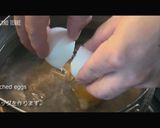 ポーチドエッグをきれいに作る♪作り方2写真