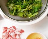 簡単♪豚肉とパクチーの卵炒め作り方1写真