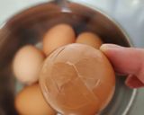 ゆで卵おかかお握り❣️１度食べてみて❤️作り方2写真