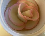 簡単　かまぼこ薔薇サラダ　ゼリー寄せ作り方9写真