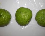 高齢者向け★抹茶団子 苺添え作り方2写真