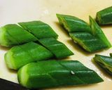 夏野菜と鶏胸肉の梅肉和え作り方1写真