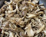 糖尿対策、舞茸としめじ炒め作り方1写真