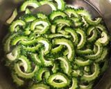 旨味たっぷり豚肉とゴーヤの白だし炒め作り方4写真