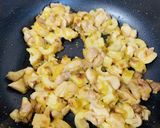 梅シロップ残り梅で！梅味噌ちくわ鳥しめじ作り方4写真