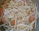 簡単！ウインナーともやしの豆乳味噌スープ作り方1写真