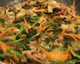 豚バラで簡単！甘辛ビビンバ風丼♫作り方7写真