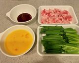 豚ばらとにらの卵炒め作り方1写真