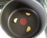 鶏手羽とピーマンの中華スープ煮作り方1写真