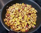 子供も喜ぶ味！さつまいもと大豆の甘辛煮作り方3写真