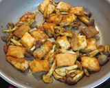 お弁当に♪鮭としめじのカレーケチャ炒め作り方6写真