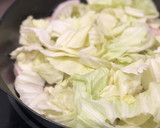 【簡単10分】鶏ムネとキャベツの味噌炒め作り方3写真