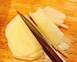 中華風ジャガイモのサッパリ炒め清炒土豆絲作り方2写真