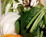 市販のワンタンで野菜たっぷりスープ作り方1写真